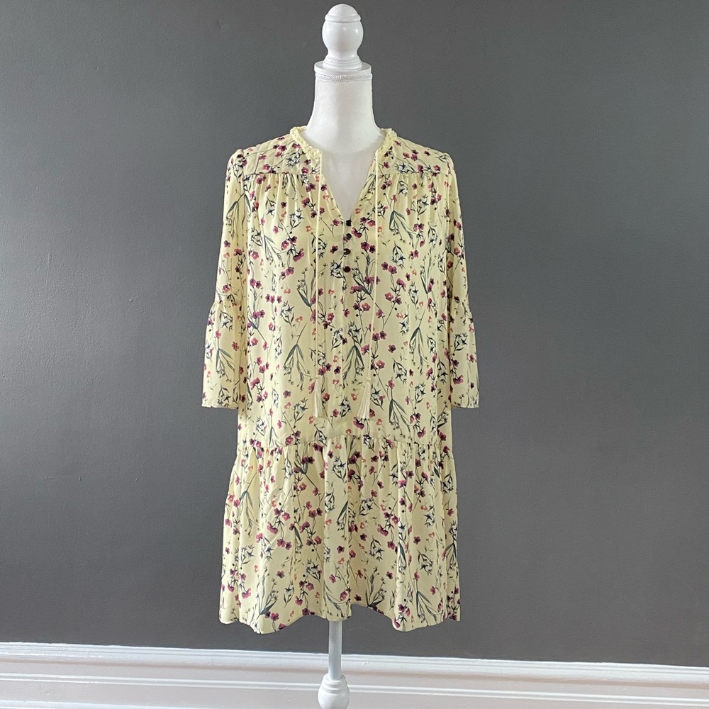 Ellie Tahari yellow flower sun dress.